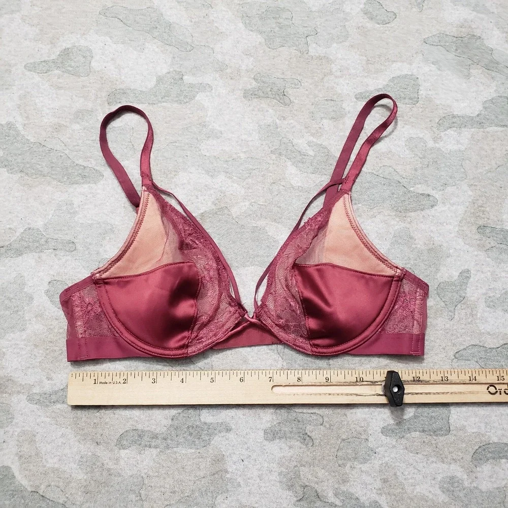 Victoria's secret‎ Bra Womens 32C Purple Very Sexy Underwired